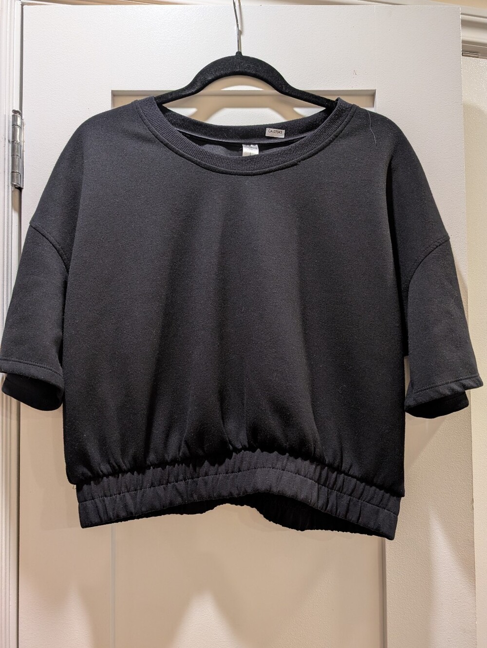 Yogalicious Cropped Scuba Top,L